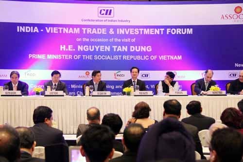 Le Premier ministre Nguyen Tan Dung au forum des affaires Vietnam-Inde - ảnh 1